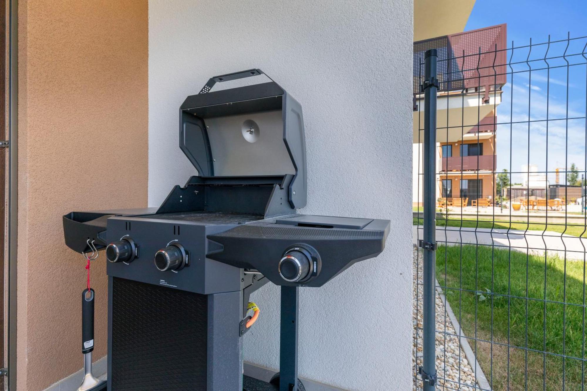 Boho Apt W Jacuzzi, Grill & Garden Modra Εξωτερικό φωτογραφία